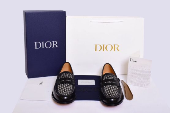 . 00 DIOR (Instock) - Image 3